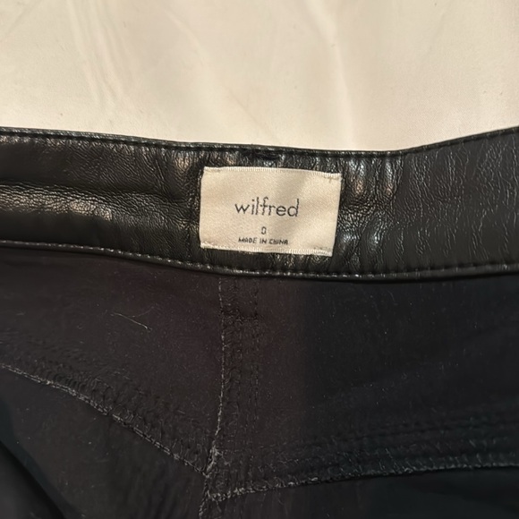 Aritzia Slim Fit Leather Pants - Picture 4 of 4